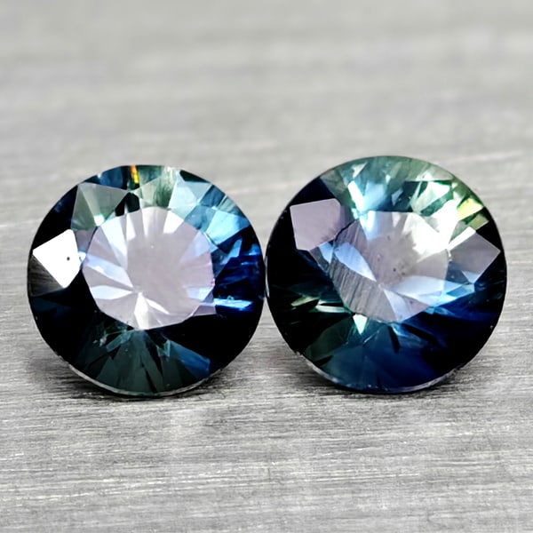 Natural Multi Color Sapphire 0.37 Ct. 2 Pcs Round Diamand Cut 3.5 Mm Gemstones From Tanzania: Product ID: 806162257 Product Name: Natural Green Sapphire Weight: 0.37 CT. Size: 3.5 x 3.5 x 2.3 MM. Shape: Round Diamond Cut Color: Fancy Color Clarity:VSI Luster: Very Good Gems Origin: Tanzania Tr