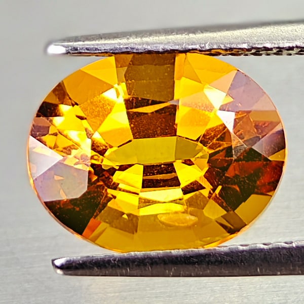 Natural Yellow Gold Citrine 2.27 Ct. Clean Oval Shape 10.1 x 8 Mm. Gemstone From Brazil: Product ID: 801815006 Product Name: Natural Citrine Weight: 2.27 CT. Size: 10.1 x 5 x 5.4 MM. Shape: Oval Color: Yellow Gold Clarity:VSI Luster: Good Gems Origin: Brazil Treatment: Unheated Crystal St