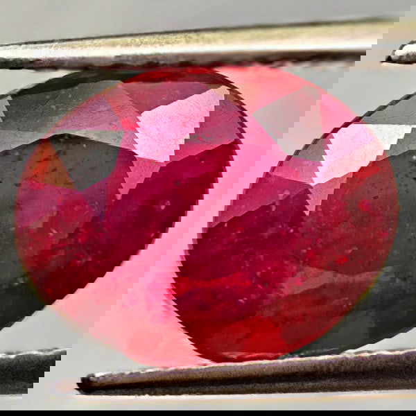 Natural Red Ruby 4.67 Ct. Oval Shape 10 x 8 Mm. Gemstone From Madagascar (1 of 3)