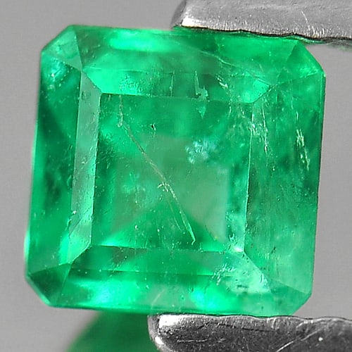 Natural Green Emerald 0.70 Ct. Octagon Shape 5.2 x 5.1 Mm. Gemstone From Columbia (1 of 3)