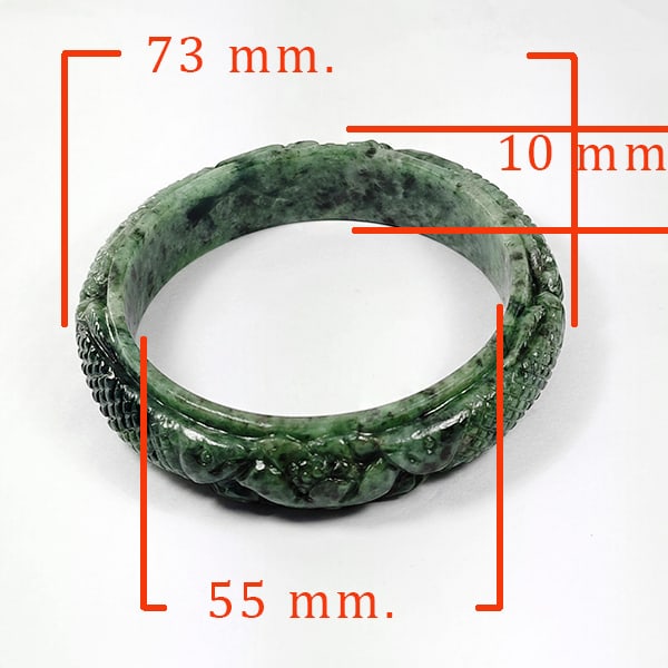 Natural Green Jade Bangle 300.00 Ct. Carving Diameter 55 Mm. Unheated Gemstone: Product ID: 818102679 Product Name: Natural Gemstones Weight: 300.00 CT. Size: 73 x 55 x 10 MM. Shape: Round Carving Color: Green Clarity:Opaque Luster: Good Gems Origin: Burma Treatment: Unheated Cry
