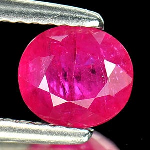 Natural Unheated Purplish Pink Ruby 0.99 Ct. Oval Shape 6.4 x 5.8 Mm. Gemstone From Tanzania (1 of 3)
