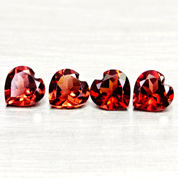 Natural Purplish Red Rhodolite Garnet 3.55 Ct. 4 Pcs Heart Shape 6.1 x 6 Mm Gemstones From: Product ID: 802936700 Product Name: Natural Rhodolite Weight: 3.55 CT. Size: 6.1 x 6 x 3.3 MM. Shape: Heart Shape Color: Purplish Red Clarity:VSI Luster: Good Gems Origin: Madagascar Treatment: Unheat