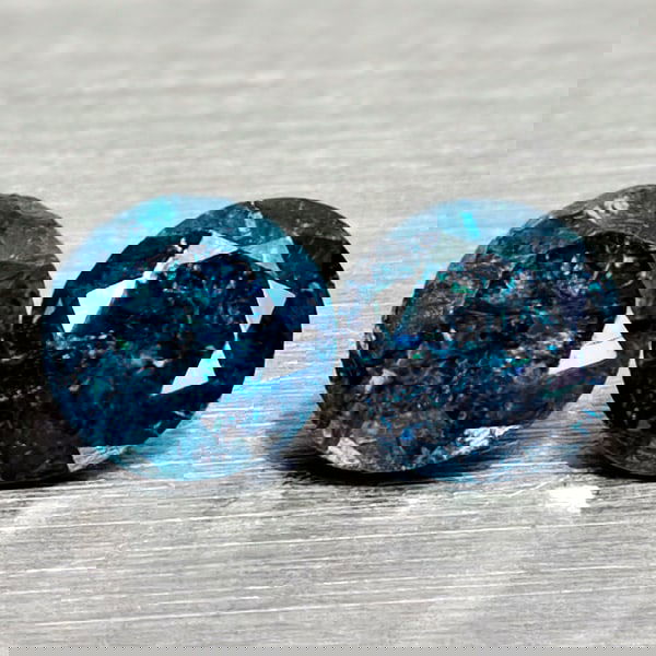 Natural Blue Loose Diamond 0.18 Ct. 2 Pcs Round Diamond Cut 2.9 Mm From Belgium: Product ID: 502100341 Product Name: Natural Natural Diamond Weight: 0.18 CT. Size: 2.9 x 2.9 x 1.9 MM. Shape: Round Diamond Cut Color: Blue Clarity:SI1 Luster: Good Gems Origin: Belgium Treatment: Tre