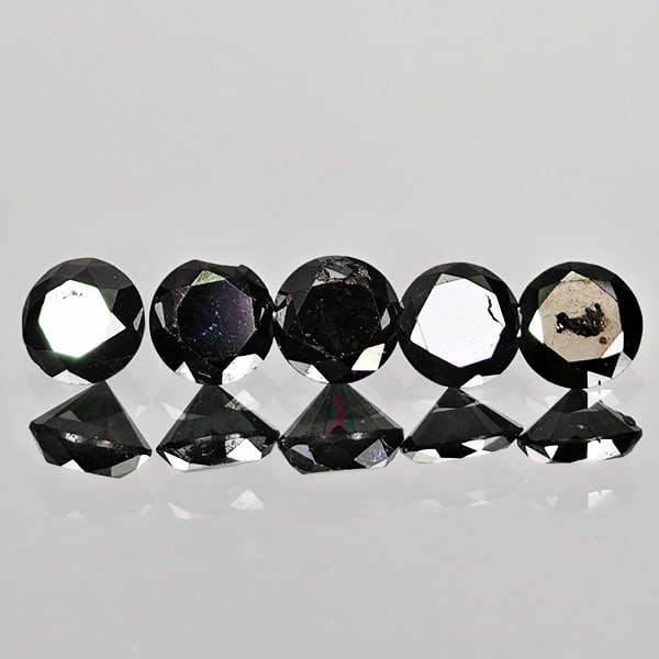 Natural Black Loose Diamond 0.93 Ct. 5 Pcs Round Diamond Cut 3.5 Mm From Belgium: Product ID: 502100202 Product Name: Natural Natural Diamond Weight: 0.93 CT. Size: 3.5 x 3.5 x 2.3 MM. Shape: Round Diamond Cut Color: black Clarity:Opaque Luster: Good Gems Origin: Belgium Treatment: