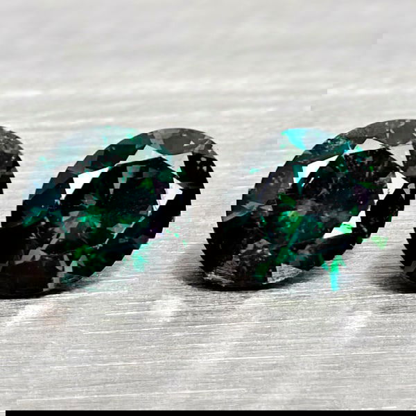 Natural Blue Loose Diamond 0.21 Ct. 2 Pcs Round Diamond Cut 2.9 Mm From Belgium: Product ID: 502100342 Product Name: Natural Natural Diamond Weight: 0.21 CT. Size: 2.9 x 2.9 x 1.8 MM. Shape: Round Diamond Cut Color: Blue Clarity:SI1 Luster: Good Gems Origin: Belgium Treatment: Tre