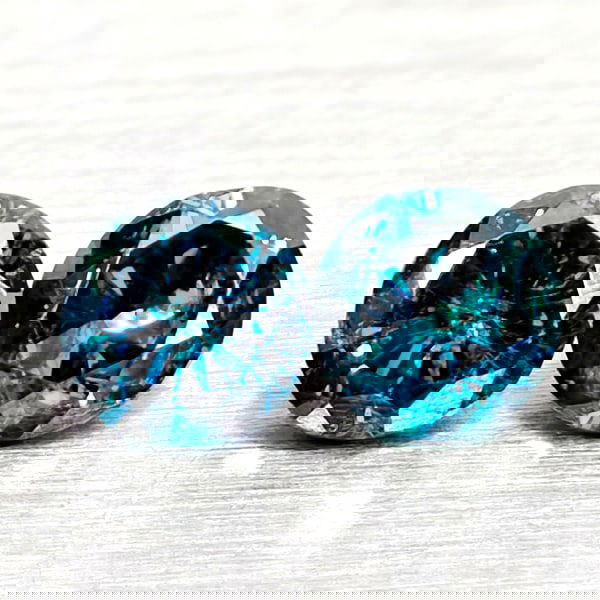 Natural Blue Loose Diamond 0.19 Ct. 2 Pcs Round Diamond Cut 2.8 Mm From Belgium: Product ID: 502100361 Product Name: Natural Natural Diamond Weight: 0.19 CT. Size: 2.8 x 2.8 x 2 MM. Shape: Round Diamond Cut Color: Blue Clarity:SI1 Luster: Good Gems Origin: Belgium Treatment: Treat