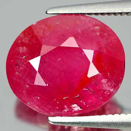 Natural Pinkish Red Ruby 5.34 Ct. Oval Shaep 11.3 x 9.5 Mm. Gemstone From Mozambique (1 of 3)