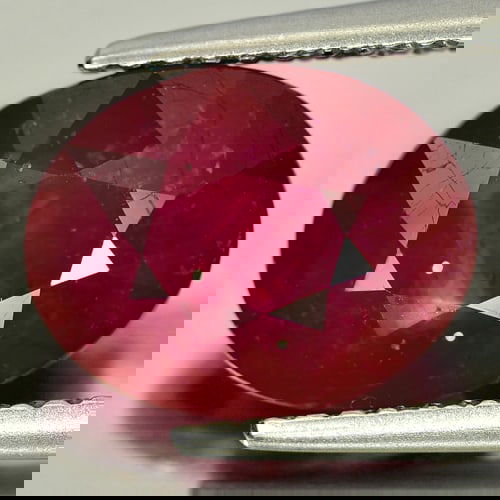 Natural Purplish Red Ruby 4.64 Ct. Oval Shape 10.7 x 8.3 Mm. Gemstone From Mozambique (1 of 3)