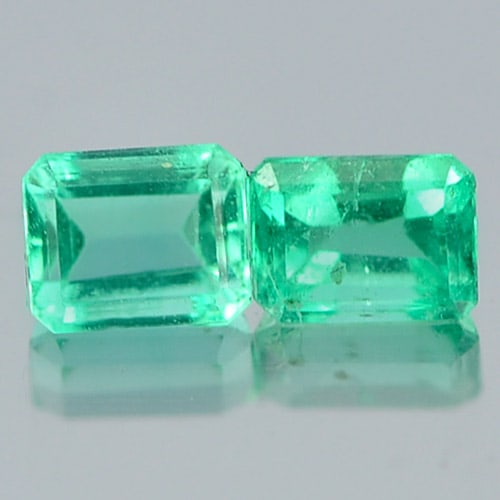 Natural Green Emerald 0.29 Ct. 2 Pcs. Octagon Shape 3.3 x 2.5 Mm. Gemstone From Columbia (1 of 3)