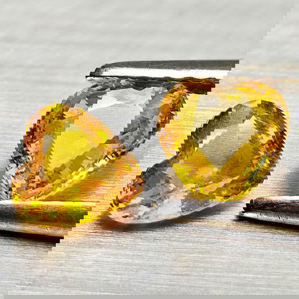 Natural Yellow Songea Sapphire 0.93 Ct. 2 Pcs Heart Shape 4.9 Mm Gemstones From Tanzania (1 of 3)