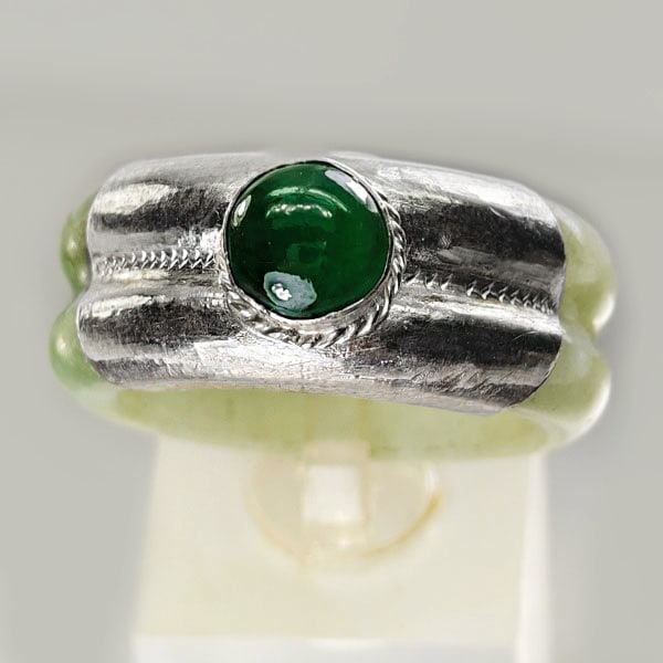 Natural Green Jade Ring 38.99 Ct. Diameter 18 Mm. With Silver Green Jade Size 8.5 (1 of 3)