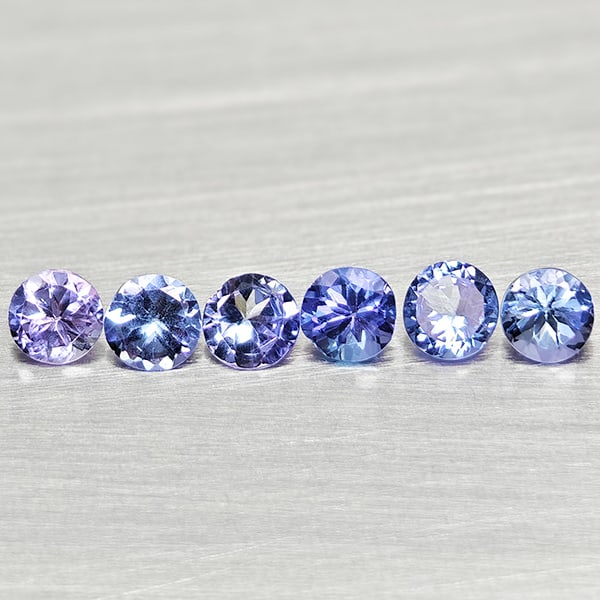Natural Violet Blue Tanzanite 0.95 Ct. 6 Pcs Round Shape 3.4 Mm Gemstones From Tanzania: Product ID: 807015042 Product Name: Natural Tanzanite Weight: 0.95 CT. Size: 3.4 x 3.4 x 2 MM. Shape: Round Color: Violet Blue Clarity:VSI Luster: Good Gems Origin: Tanzania Treatment: Heated Crystal