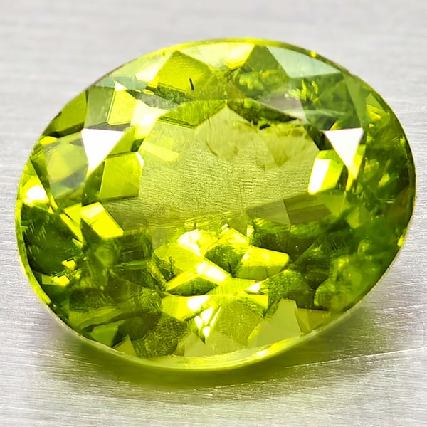 Natural Green Peridot 2.90 Ct. Oval Shape 10 x 8 Mm Gemstone From Pakistan: Product ID: 805317271 Product Name: Natural Peridot Weight: 2.90 CT. Size: 10 x 8 x 5 MM. Shape: Oval Shape Color: Green Clarity:VSI Luster: Very Good Gems Origin: Pakistan Treatment: Unheated Crystal