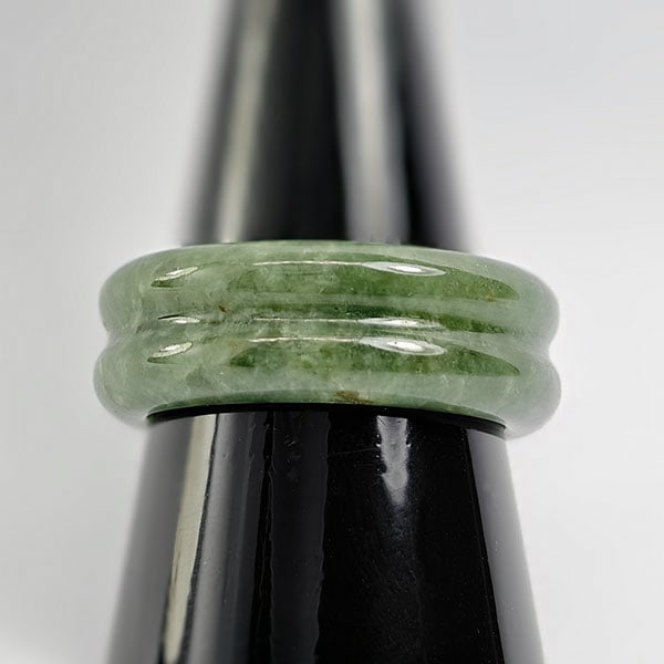 Natural Green Color Jade Ring 25.65 Ct. Size 9 Unheated Gemstone (1 of 3)