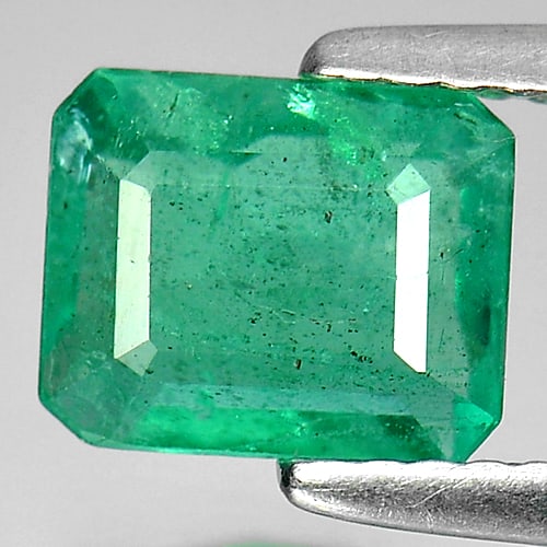 Certified Natural Green Emerald 1.49 Ct. Octagon Shape 7.46 x 6.09 Mm. Gemstone From Columbia: Product ID: 802403779 Product Name: Natural Emerald Weight: 1.49 CT. Size: 7.46 x 6.09 x 3.77 MM. Shape: Octagon Color: Green Clarity:SI1 Luster: Good Gems Origin: Columbia Treatment: Unheated Crystal