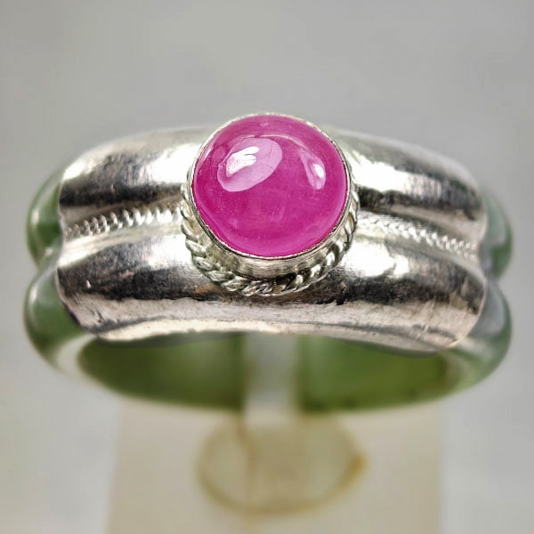Natural Green Jade Ring 41.02 Ct. Diameter 19 Mm. With Natural Ruby Size 8.5 (1 of 3)