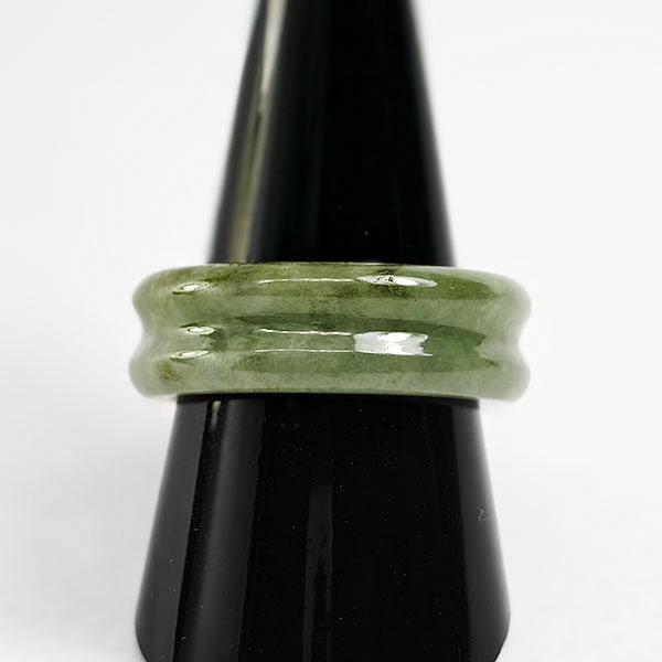 Natural Green Jade Ring 25.80 Ct. Size 9 Unheated Gemstone From Thailand (1 of 3)