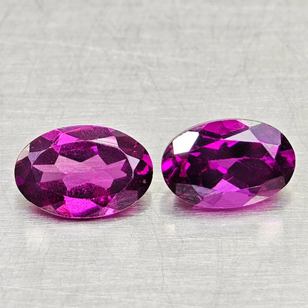 Natural Purplish Pink Rhodolite Garnet 1.24 Ct. 2 Pcs Oval Shape 6 x 3.9 Mm Gemstones From: Product ID: 802936457 Product Name: Natural Rhodolite Weight: 1.24 CT. Size: 6 x 3.9 x 3.3 MM. Shape: Oval Color: Purplish Pink Clarity:VSI Luster: Good Gems Origin: Madagascar Treatment: Unheated Cry