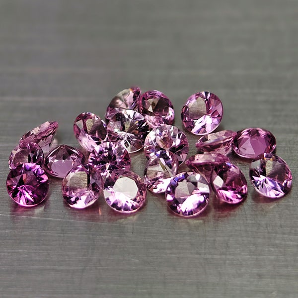 Natural Party Color Pink Tourmaline 1.89 Ct. 20 Pcs Round Shape 3 Mm Gemstones From Nigeria: Product ID: 807250827 Product Name: Natural Tourmaline Weight: 1.89 CT. Size: 3 x 3 x 1.9 MM. Shape: Round Color: Party Color Pink Clarity:VSI Luster: Good Gems Origin: Nigeria Treatment: Unheated Cry