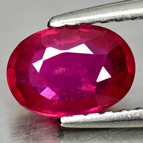 Natural Red Pink Ruby 0.93 Ct. Oval Shape 7.1 x 5 Mm Gemstone From Mozambique (1 of 3)