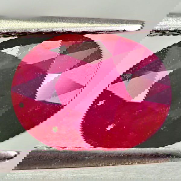 Natural Red Ruby 2.70 Ct. Oval Shape 9.4 x 7.3 Mm Gemstone From Madagascar (1 of 3)