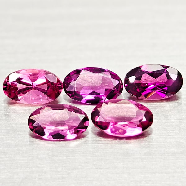 Natural Pink Tourmaline 2.00 Ct. 5 Pcs. Oval Shape Gemstones From Nigeria: Product ID: 807250960 Product Name: Natural Tourmaline Weight: 2.00 CT. Size: 5.2 x 3.3 x 1.8 to 5 x 3 x 2.2 MM. Shape: Oval Color: Pink Clarity:VSI Luster: Good Gems Origin: Nigeria Treatment: Unheat