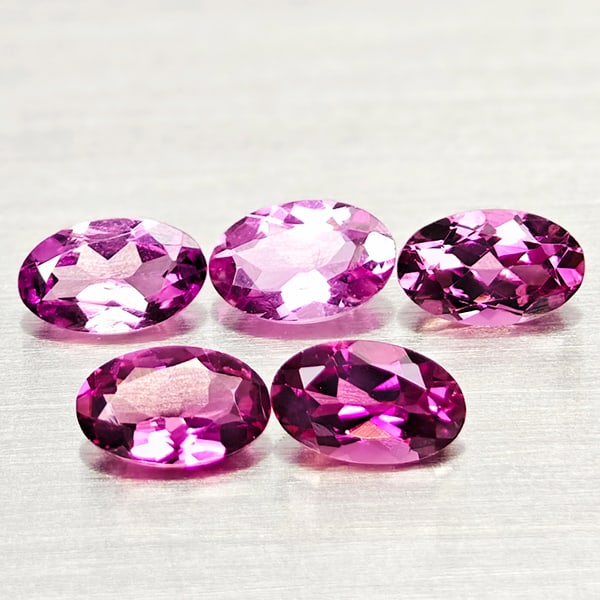 Natural Pink Tourmaline 1.02 Ct. 5 Pcs. Oval Shape Gemstones From Nigeria: Product ID: 807250961 Product Name: Natural Tourmaline Weight: 1.02 CT. Size: 5.1 x 3.2 x 2.2 to 4.9 x 3.1 x 2.4 MM. Shape: Oval Color: Pink Clarity:VSI Luster: Good Gems Origin: Nigeria Treatment: Un