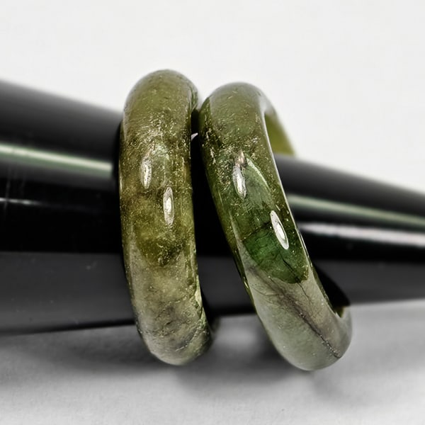 Natural Multi Color Jade 22.84 Ct. 2 Pcs Round Cabochon Rings Size 4.5 Gemstones: Product ID: 819814661 Product Name: Natural Gemstones Weight: 22.84 CT. Size: 21 x 16 x 5 MM. Shape: Round Cabochon Color: Multi-Color Clarity:Opaque Luster: Good Gems Origin: Burma Treatment: Unheate