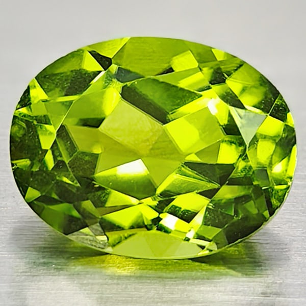 Natural Green Peridot 2.54 Ct. Oval Shape 7.1 x 5.1 Mm. Gemstone From Pakistan: Product ID: 805316945 Product Name: Natural Peridot Weight: 2.54 CT. Size: 7.1 x 5.1 x 5.3 MM. Shape: Oval Color: Green Clarity:VSI Luster: Good Gems Origin: Pakistan Treatment: Unheated Crystal Struc