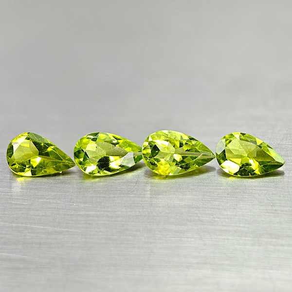 Natural Green Peridot 2.76 Ct. 4 Pcs. Pear Shape 8.1 x 4.9 Mm Gemstones From Pakistan (1 of 3)