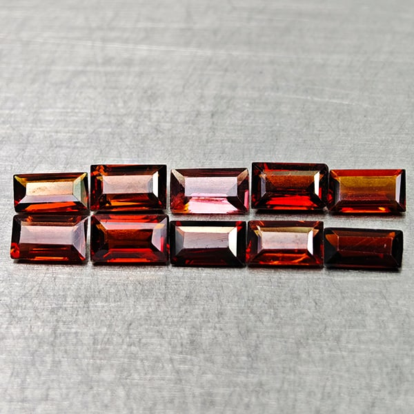 Natural Orangish Red Garnet 2.87 Ct. 10 Pcs Baguette Shape 5 x 3 Mm Gemstones From Tanzania: Product ID: 802936533 Product Name: Natural Red Garnet Weight: 2.87 CT. Size: 5 x 3 x 2.1 MM. Shape: Baguette Color: Orangish Red Clarity:VSI Luster: Very Good Gems Origin: Tanzania Treatment: Unheate