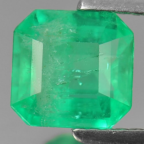 Natural Green Emerald 1.37 Ct. Octagon Shape 7 x 6.8 Mm. Gemstone From Columbia: Product ID: 802402866 / Product Name: Natural Emerald / Weight: 1.37 CT. / Size: 7 x 6.8 x 4.1 MM. / Shape: Octagon / Color: Green / Clarity:SI1 / Luster: Good / Gems Origin: Columbia / Treatment: Unh