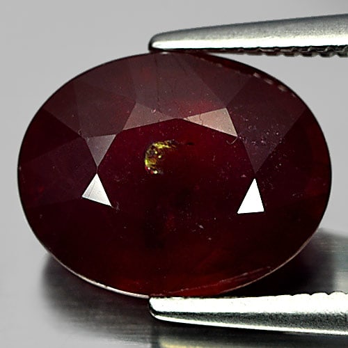 Natural Gem Purplish Red Ruby 4.20 Ct. Oval 10.5 x 8.4 x 5.1 Mm. Madagascar (1 of 3)