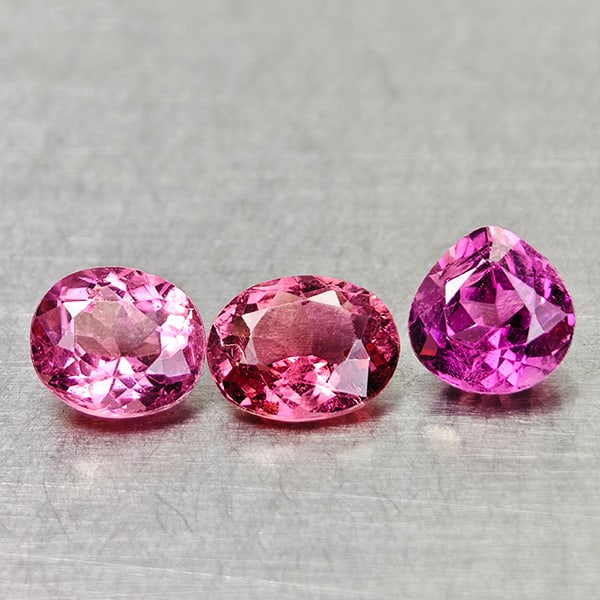 Natural Pink Tourmaline 2.11 Ct. 3 Pcs Mixed Shape 6.4 x 5.1 Mm Gemstones From Nigeria: Product ID: 807250603 Product Name: Natural Tourmaline Weight: 2.11 CT. Size: 6.4 x 5.1 x 3.1 MM. Shape: Mixed Shape Color: Pink Clarity:VSI Luster: Good Gems Origin: Nigeria Treatment: Unheated Cryst