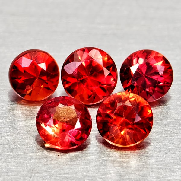 Natural Orangish Red Sapphire 0.54 Ct. 5 Pc.s Round Diamond Cut 2.9 Mm Gemstones From Tanzania (1 of 3)