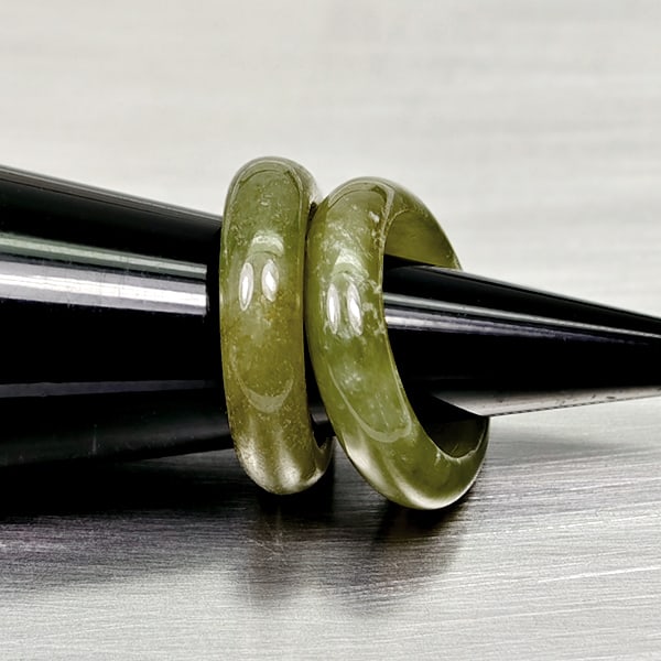 Natural Multi Color Jade Rings 23.03 Ct. 2 Pcs Size 4.5 Gemstones (1 of 3)