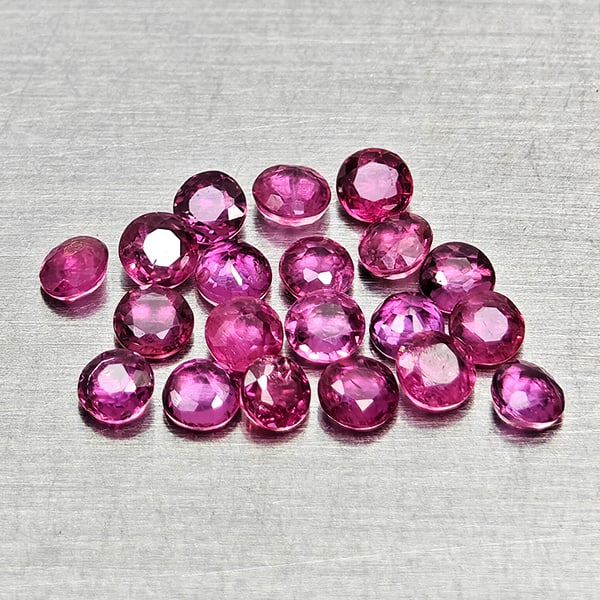 Natural Pinkish Red Ruby 1.23 Ct. 20 Pcs Round Shape 2.2 Mm Gemstones From Thailand (1 of 3)