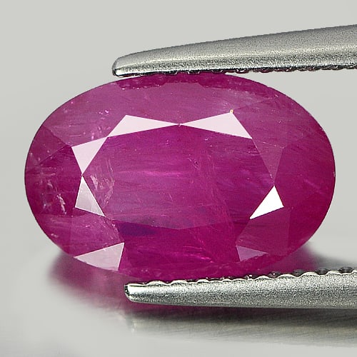 Natural Pink Sapphire 4.15 Ct. Oval Shape 11.15 x 7.42 Mm. Gemstone From Madagascar (1 of 3)