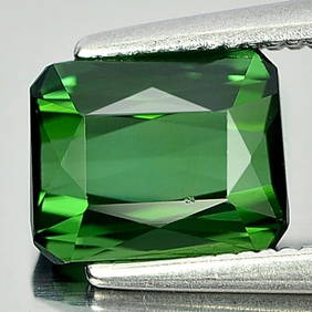 Natural Green Tourmaline 1.78 Ct. VVS Octagon Shape 7.5 x 6.1 Mm. Unheated Gemstone From Nigeria (1 of 3)