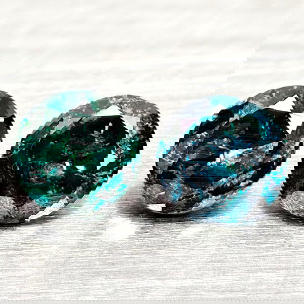 Natural Blue Loose Diamond 0.30 Ct. 2 Pcs Round Diamond Cut 3.3 Mm From Belgium: Product ID: 502100300 Product Name: Natural Natural Diamond Weight: 0.30 CT. Size: 3.3 x 3.3 x 2.1 MM. Shape: Round Diamond Cut Color: Blue Clarity:SI1 Luster: Good Gems Origin: Belgium Treatment: Tre