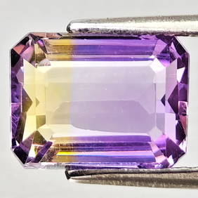 Natural Bi Color Ametrine 2.68 Ct. Octagon Shape 9.4 x 7.2 Mm Gemstone From Bolivia (1 of 3)