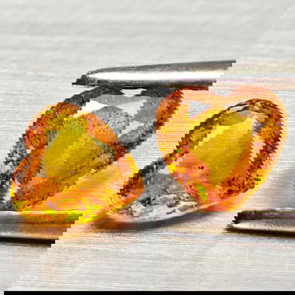 Natural Yellow Songea Sapphire 1.00 Ct. 2 Pcs Heart Shape 5 Mm Gemstones From Tanzania (1 of 3)
