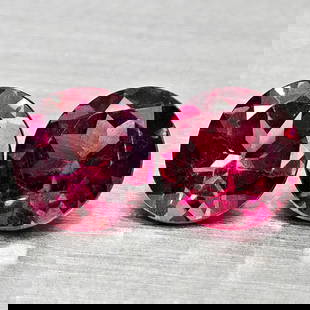 Natural Purplish Pink Rhodolite Garnet 1.30 Ct. 2 Pcs Round 5.3 Mm Gemstones From Madagascar: Product ID: 802936910 Product Name: Natural Rhodolite Weight: 1.30 CT. Size: 5.3 x 5.3 x 3.3 MM. Shape: Round Color: Purplish Pink Clarity:VSI Luster: Good Gems Origin: Madagascar Treatment: Unheated