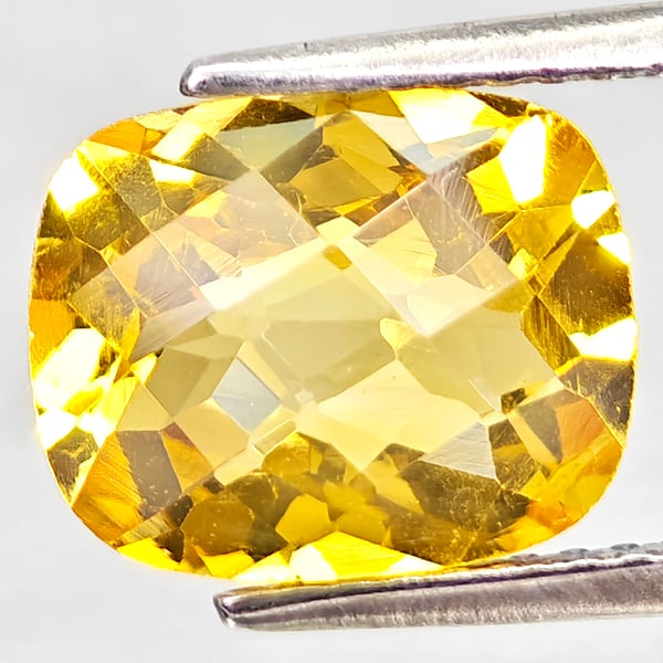 Natural Yellow Citrine 2.60 Ct. Cushion Checkerboard Cut 9.1 x 8.2 Mm. Gemstone From Brazil: Product ID: 801815225 Product Name: Natural Citrine Weight: 2.60 CT. Size: 9.1 x 8.2 x 5.3 MM. Shape: Cushion Checkerboard Cut Color: Yellow Clarity:VVS - VSI Luster: Good Gems Origin: Brazil Treatmen