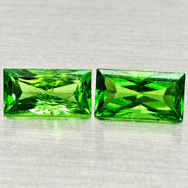 Natural Green Tsavorite Garnet 0.83 Ct. 2 Pcs Baguette Shape 6 x 3.2 Mm Gemstones From Tanzania: Product ID: 803005048 Product Name: Natural Tsavorite Weight: 0.83 CT. Size: 6 x 3.2 x 2.3 MM. Shape: Baguette Color: Green Clarity:SI1 Luster: Good Gems Origin: Tanzania Treatment: Unheated Crystal S