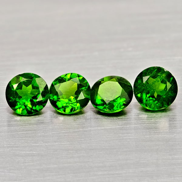 Natural Green Chrome Diopside 2.05 Ct. 4 Pcs Round Shape Gemstones From Russia (1 of 3)
