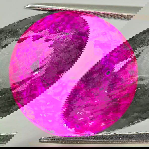 Natural Pink Topaz 22.26 Ct. Round Shape 17 Mm Gemstone From Brazil: Product ID: 807168249 Product Name: Natural Topaz Weight: 22.26 CT. Size: 17 x 17 x 10.8 MM. Shape: Round Color: Pink Clarity:VSI Luster: Good Gems Origin: Brazil Treatment: Treated Crystal Structure: