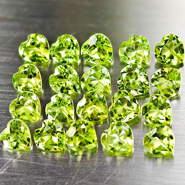 Natural Green Peridot 5.16 Ct. 20 Pcs. VVS Heart Shape 4.1 x 4 Mm. Gemstones From Pakistan: Product ID: 805316997 Product Name: Natural Peridot Weight: 5.16 CT. Size: 4.1 x 4 x 2.6 MM. Shape: Heart Color: Green Clarity:VVS Luster: Good Gems Origin: Pakistan Treatment: Unheated Crystal Struct