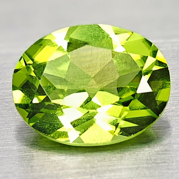 Natural Green Peridot 1.98 Ct. Oval Shape 6.9 x 8.9 Mm. Gemstone From Pakistan (1 of 3)